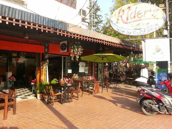 Rider's Corner Bar & Restaurant